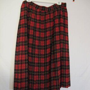 Elisabeth Liz Claiborne red watch plaid pleated skirt  14P